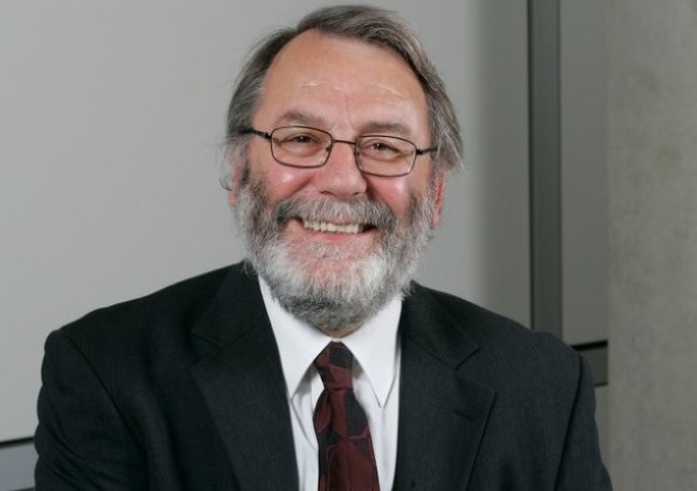 Sir Peter Knight