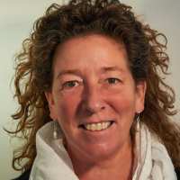 Mrs Claire Armstrong